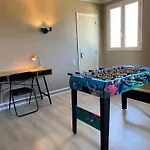 Grande Maison En Bord De L'eau Avec Jardin - 6 Chambres, Proche Commerces - Fr-1-410-442 펜션 *
