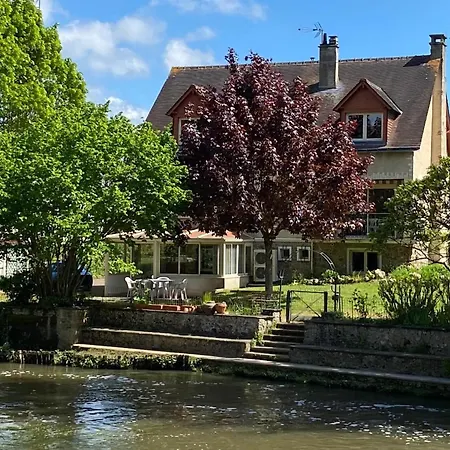 Semesterbostad Grande Maison En Bord De L'eau Avec Jardin - 6 Chambres, Proche Commerces - Fr-1-410-442 La Chartre-sur-le-Loir
