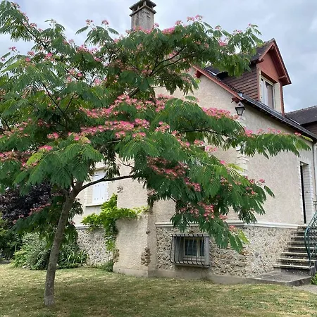 Дом отдыха Grande Maison En Bord De L'eau Avec Jardin - 6 Chambres, Proche Commerces - Fr-1-410-442 *